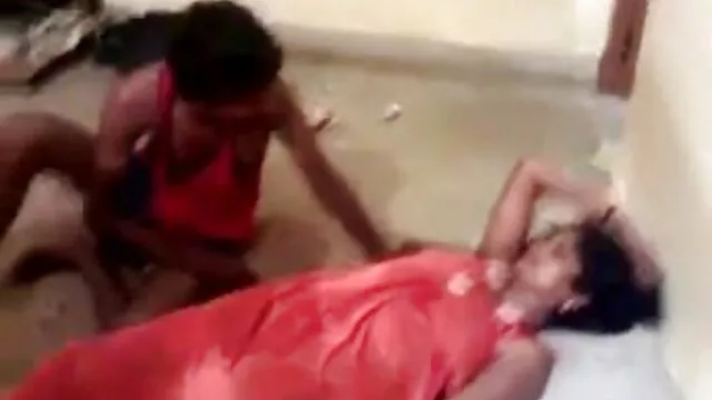 सबसे असली पार्टी लड़कियां मुर्गा सेक्सी पिक्चर मूवी चाहिए पर सवारी करती हैं