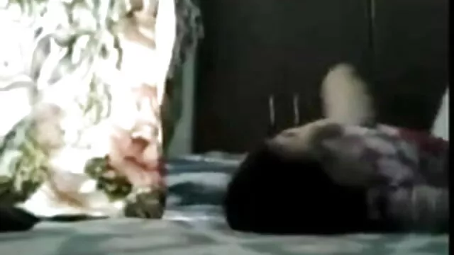 पेड़ों के नीचे सेक्सी वीडियो ब्लू पिक्चर मूवी