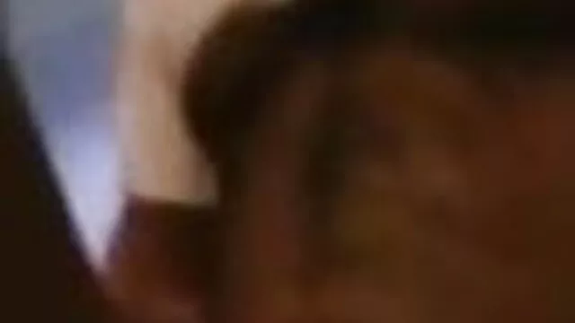 आबनूस पोर्नस्टार आरिया एरियल ने सेक्सी मूवी पिक्चर गधे में घोंटा