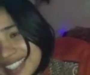 पतली लड़की बनाम पिक्चर मूवी सेक्सी शराब की बोतल