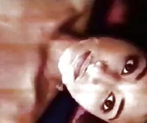 लड़का अपनी सेक्सी सेक्सी पिक्चर फुल मूवी ओपन माँ के साथ खेल रहा है