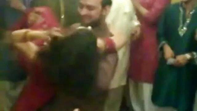 दो निर्दयी डमी सेक्सी इंग्लिश मूवी सेक्सी इंग्लिश मूवी द्वारा बहक और तड़पा