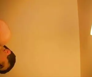 उसका पहला चरम ब्लू पिक्चर सेक्सी फुल मूवी गला कम है