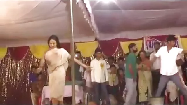 पत्नी की चुदाई और मुँह में सह सेक्सी पिक्चर मूवी हिंदी