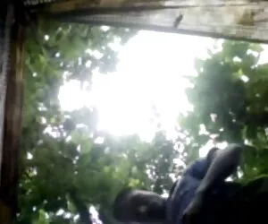 ब्राजील सेक्सी हिंदी पिक्चर मूवी के गोरा जैकी दो पुरुषों के साथ खेलता है