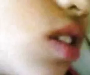 पैर सेक्सी मूवी पिक्चर वीडियो की उंगलियों और तलवों को एक मेज पर रखा