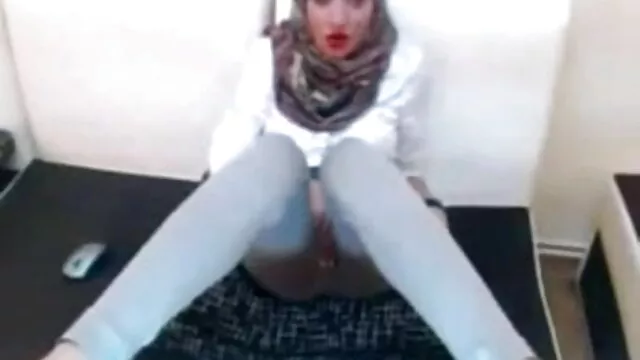 दोस्त हैरान सेक्सी मूवी पिक्चर हिंदी में हो गया