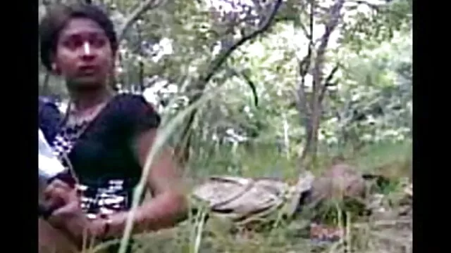 एक अंग्रेजों की सेक्सी मूवी पिक्चर डुबकी रगड़ो, टब में 2 रंजक ...