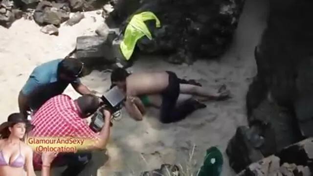 किशोर मूवी पिक्चर सेक्सी काले स्टूडियो लटका दिया