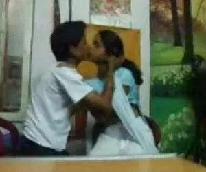 उमस भरी वरिष्ठ माँ एक बड़े डिल्डो के साथ उसकी पुरानी बिल्ली की जांच करती है सेक्सी पिक्चर मूवी चाहिए