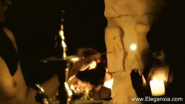 सेक्सी कैम फूहड़ उनके सेक्सी मूवी हिंदी पिक्चर जवान लड़के को चोदता है