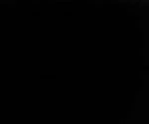 इसाबेला अपनी इंग्लिश सेक्सी पिक्चर फुल मूवी परिपक्व चूत में उंगली करती है।