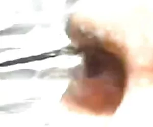 क्लाइमेक्स तक उसकी क्लिट पर वाइब्रेटर सेक्सी पिक्चर वीडियो मूवी वाली आरिया डिल्डो की चूत