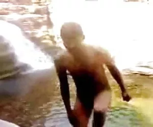 दोस्तों से दोस्ती सेक्सी फुल मूवी पिक्चर होगी - कमबख्त उसकी उत्तेजित पत्नी