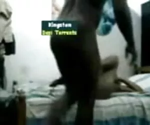 लाल स्टॉकिंग्स में हॉट ब्रुनेट पहले न्यू सेक्सी मूवी पिक्चर गुदा