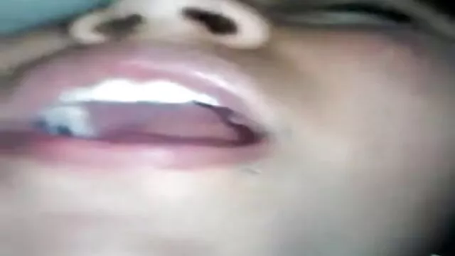 फूहड़ हिंदी सेक्सी पिक्चर मूवी पत्नी के लिए शादी का तोहफा