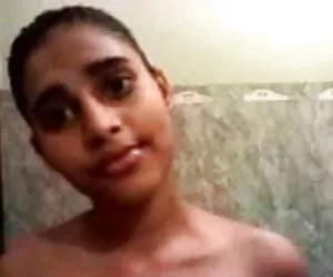 बालों वाली आबनूस बेब सेक्सी मूवी पिक्चर वीडियो टैग टीम और क्रीमयुक्त