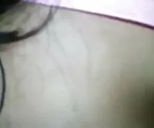 दुल्हन और दुल्हन एक इंग्लिश सेक्सी पिक्चर फुल मूवी त्रिगुट में दूल्हे का आनंद लेते हैं