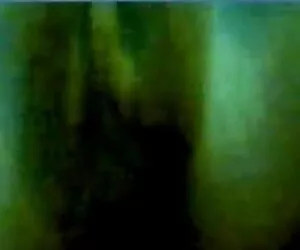 सुनहरे बालों वाली लड़की एवी स्कॉट अपने घुटनों पर गिरता है और फुल सेक्सी मूवी वीडियो में मुर्गा चूसता है