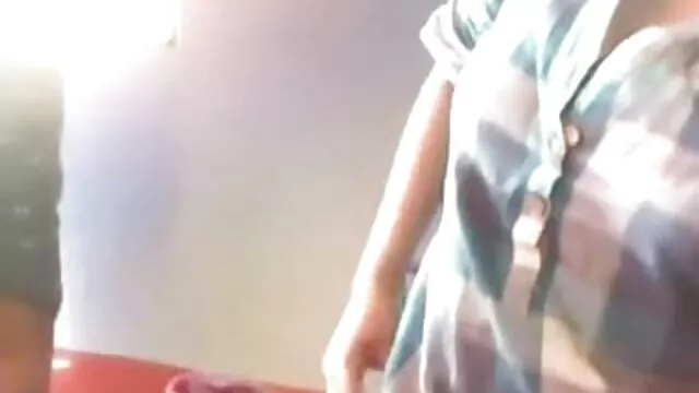 लेस लैसनस डे सेक्सी इंग्लिश मूवी सेक्सी इंग्लिश मूवी एंडी आंद्रे। 2